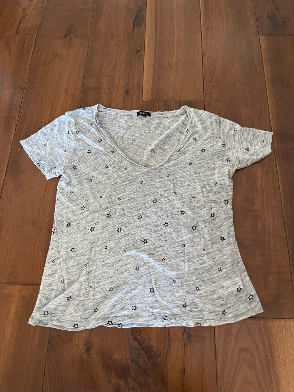 Rails Gray Star-Print V-Neck Short Sleeve Tee